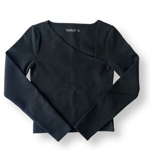 Abercrombie & Fitch Asymmetrical Long Sleeve Top